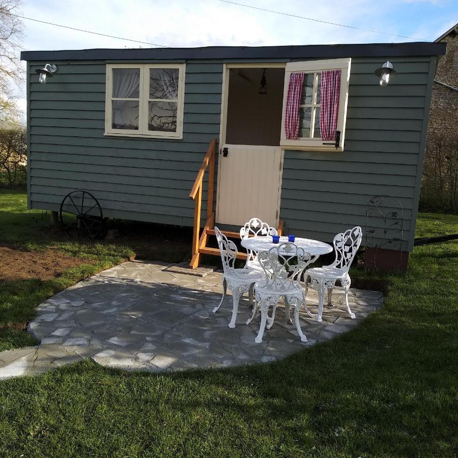The English Shepherds Hut @ Les Aulnaies Echauffour 外观 照片